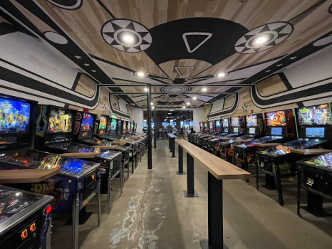 16-Bit Bar+Arcade