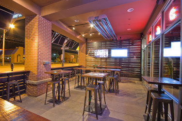 16-Bit Bar+Arcade