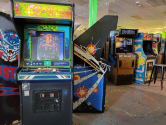 1984 Arcade Branson