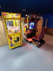 4-Ace's Vending