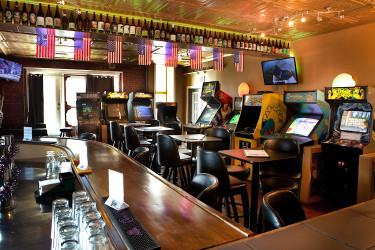 8 Bit Arcade Bar