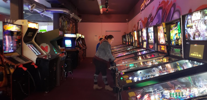 8-Bit Arcade Bar