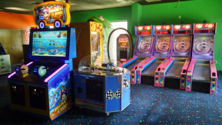 Aaron's Family Fun Center