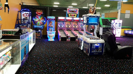 AirMaxx Trampoline Park & Fun Center