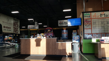 AirMaxx Trampoline Park & Warrior Course
