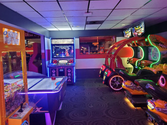 AMF American Lanes