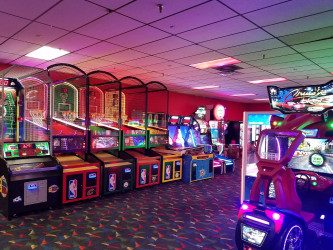 AMF Arc Lanes