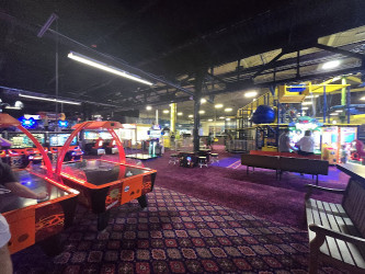 Arnold's Family Fun Center