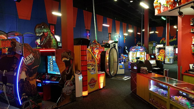 Bowlero Brooklyn Park