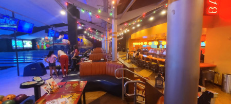 Bowlero Doral