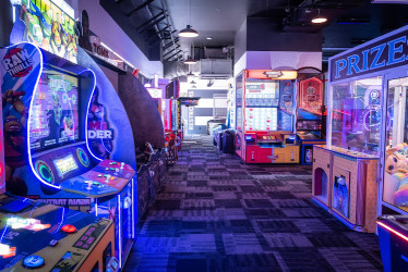 Bowlero Leesburg