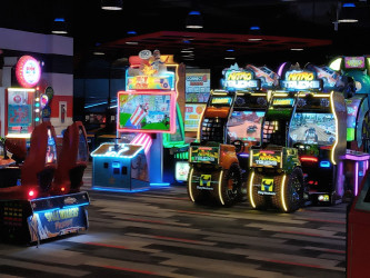 Bowlero Mechanicsville