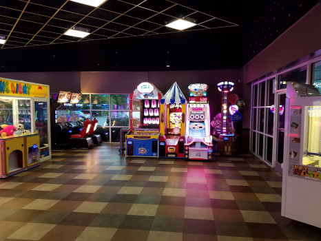 Bowlero Winston-Salem