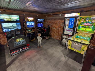 Brickyard Lanes