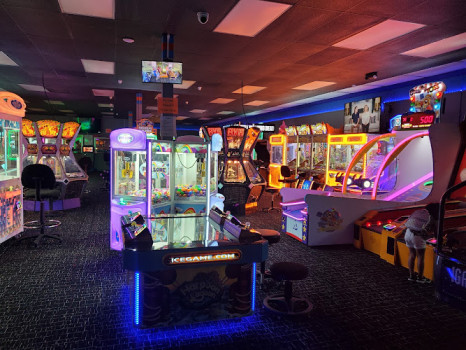 Broadway's Family Fun Center