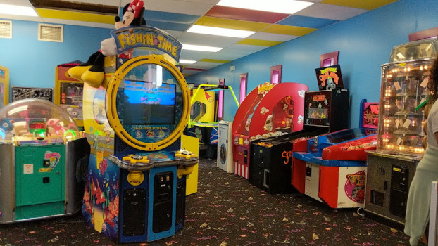 Castle Cove Mini Golf & Arcade