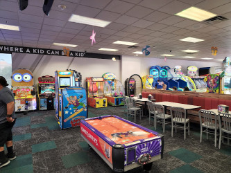 Chuck E. Cheese
