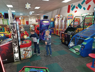 Chuck E. Cheese