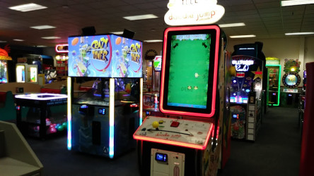 Chuck E. Cheese