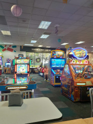 Chuck E. Cheese