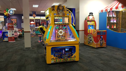 Chuck E. Cheese