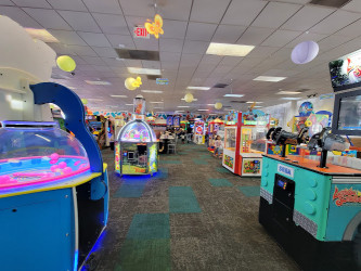 Chuck E. Cheese