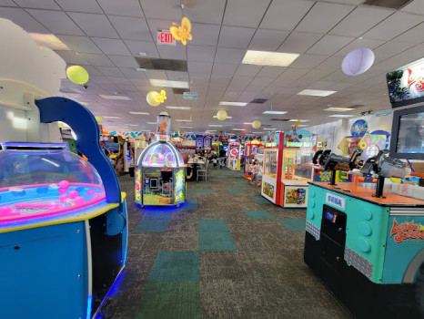 Chuck E. Cheese