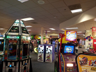 Chuck E. Cheese