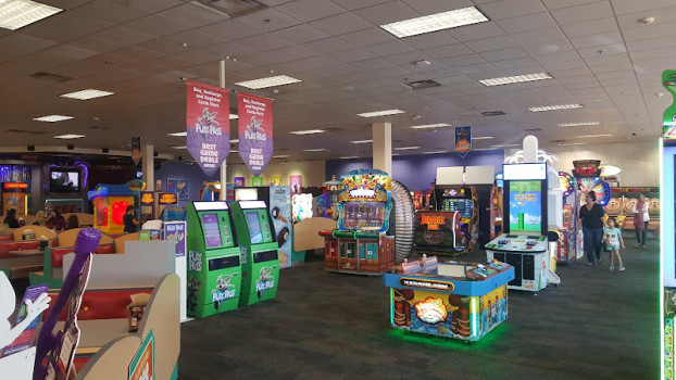 Chuck E. Cheese