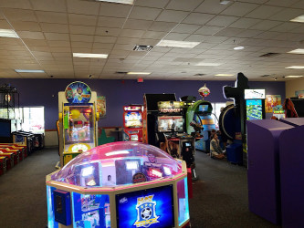 Chuck E. Cheese