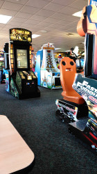 Chuck E. Cheese