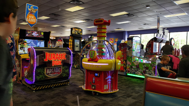 Chuck E. Cheese