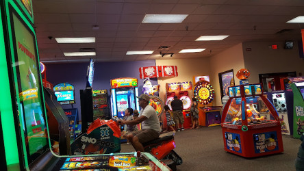 Chuck E. Cheese
