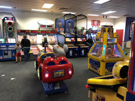 Chuck E. Cheese