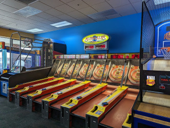 Chuck E. Cheese