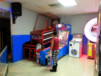 Classic Bowling Lanes