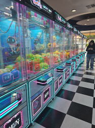 CLAW ARENA