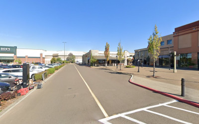 Claw City Clackamas Town Center