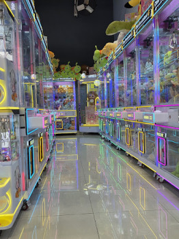 Claw Wonderland