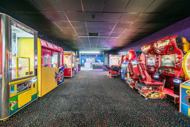 Confetti Fun Center