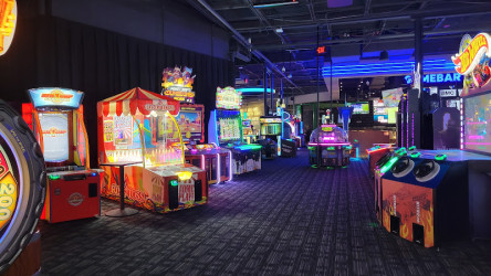 Dave & Buster's
