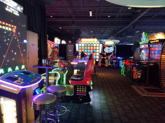 Dave & Buster's Kentwood