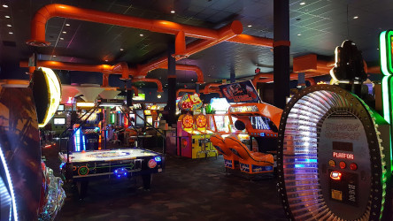 Dave & Buster's Maple Grove