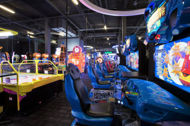 Dave & Buster's Pelham Manor