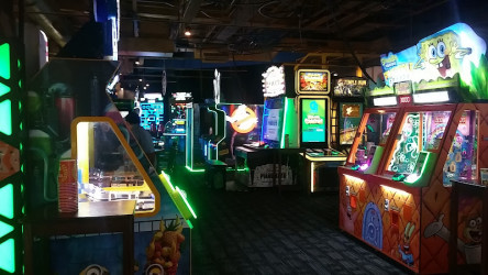 Dave & Buster's Philadelphia - Franklin Mills