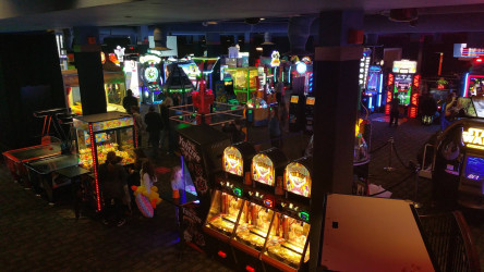 Dave & Buster's Plymouth Meeting