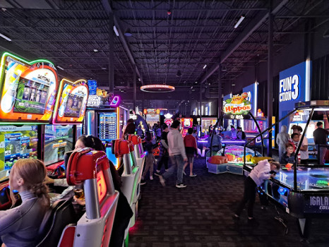 Dave & Buster's Rosemont