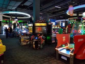 Dave & Buster's Vernon Hills