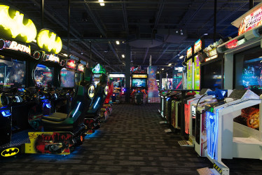 Dave & Buster's Woodbridge - Middlesex
