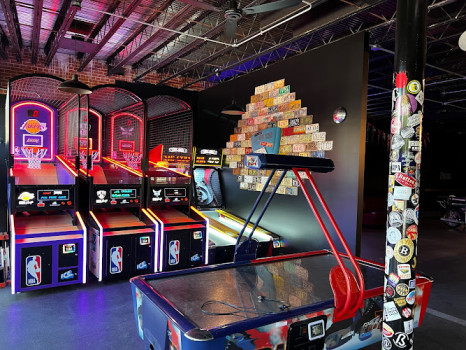 Dive Bar Hickory